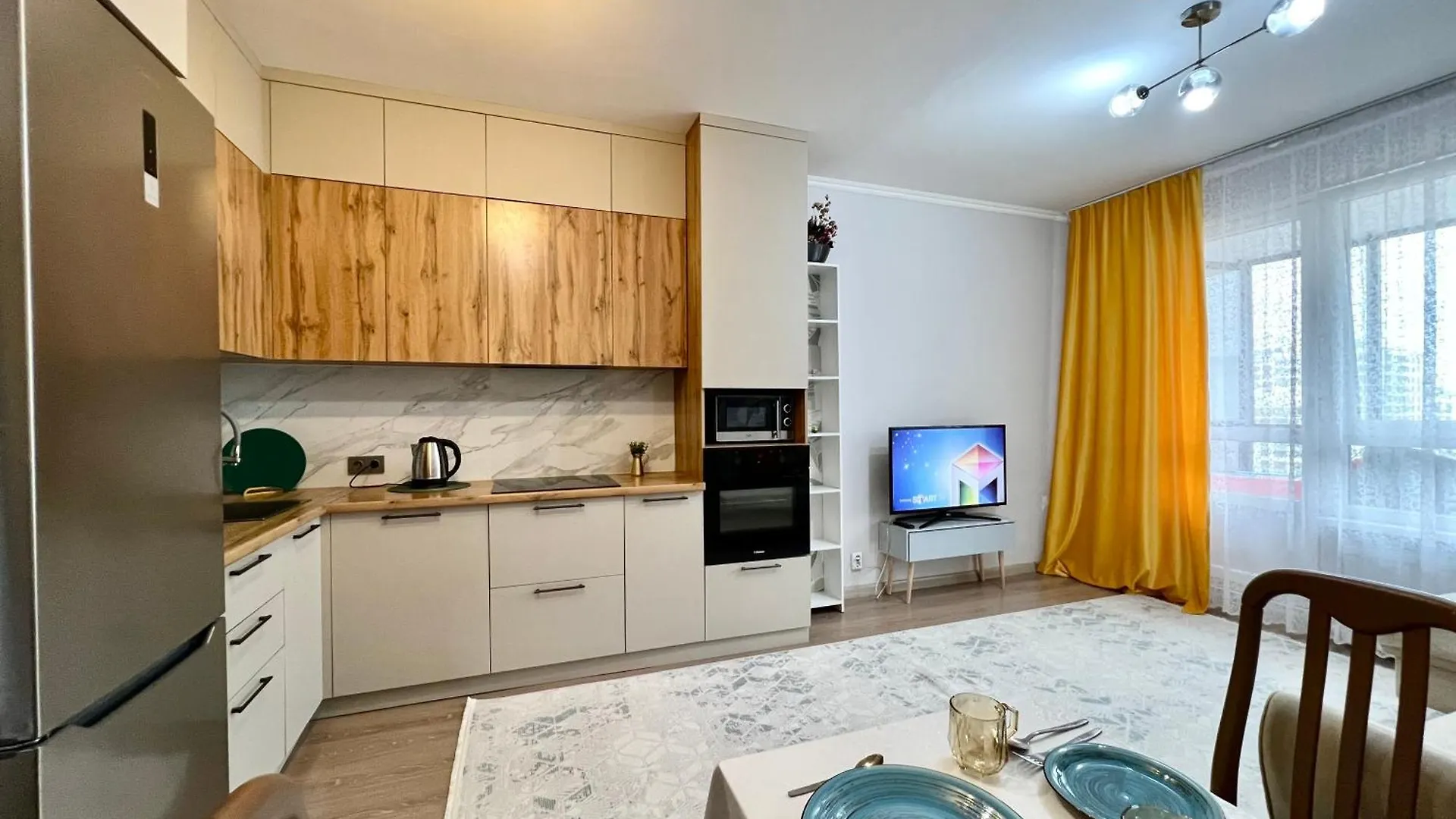 Apartmán Уютная Двухкомнатная Евро Трешка На Туране Astana